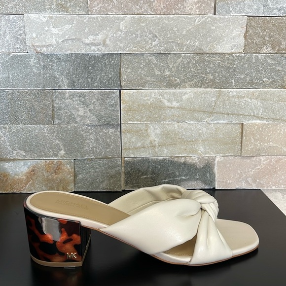 MICHAEL MICHAEL KORS Josie Knotted Mule - Picture 5 of 8